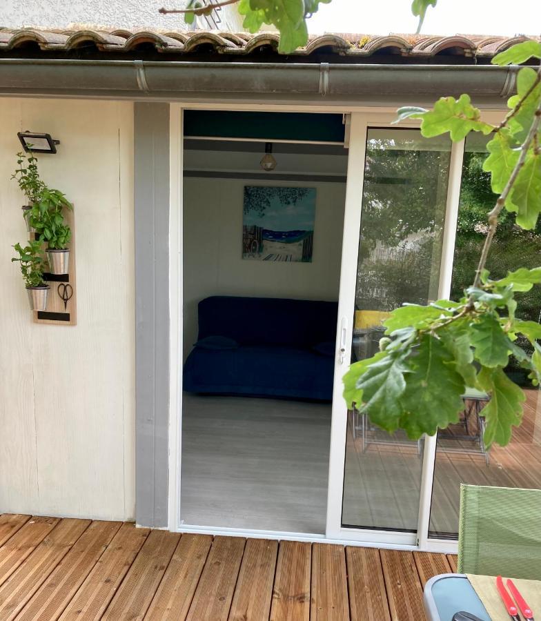 Charmant Chalet Avec Une Grande Terrasse Au Pyla La Teste-de-Buch Exteriör bild
