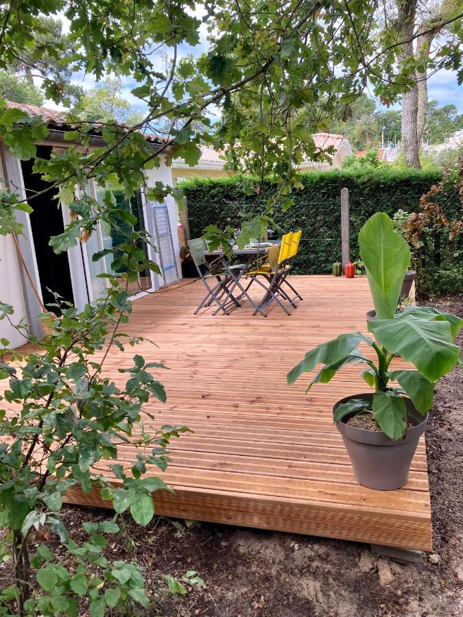 Charmant Chalet Avec Une Grande Terrasse Au Pyla La Teste-de-Buch Exteriör bild
